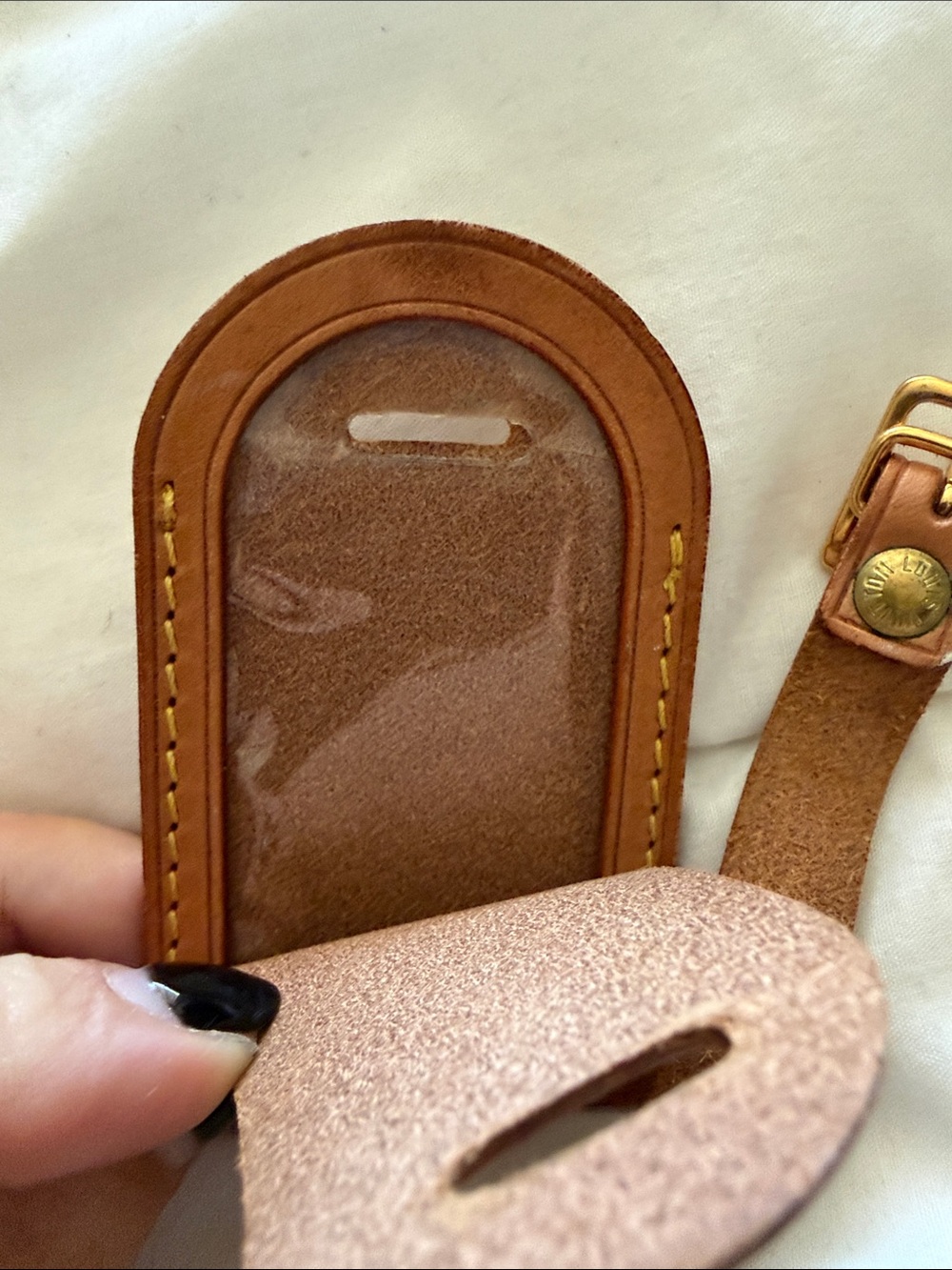 Louis Vuitton Brown Leather Luggage Tag with Gold Buckle - Picture 4 of 6